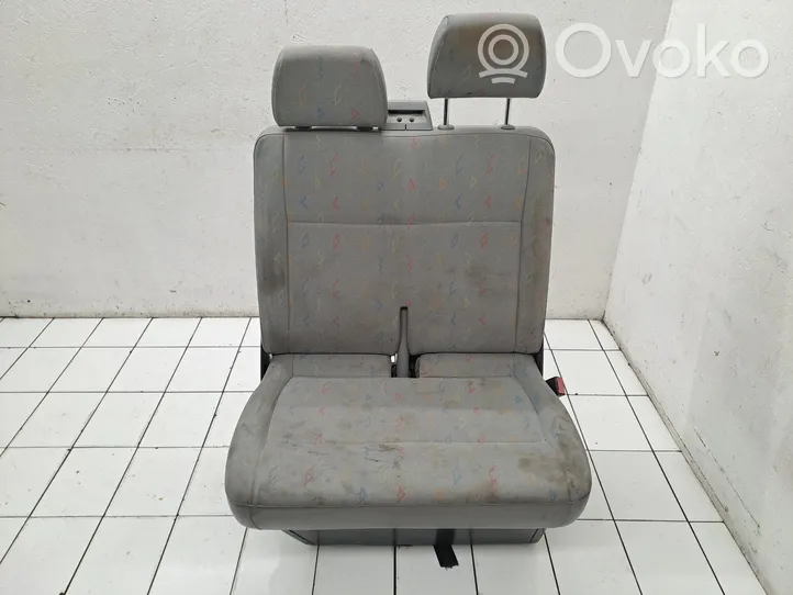 Volkswagen Transporter - Caravelle T5 Front double seat 7H0881303F