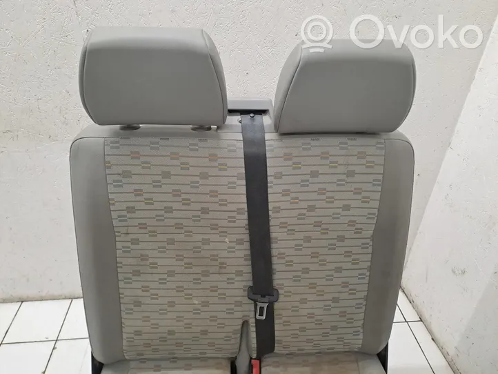 Volkswagen Transporter - Caravelle T5 Front double seat 7H0881631A