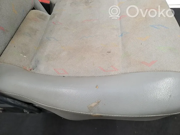 Volkswagen Transporter - Caravelle T5 Front double seat 7H0881303F