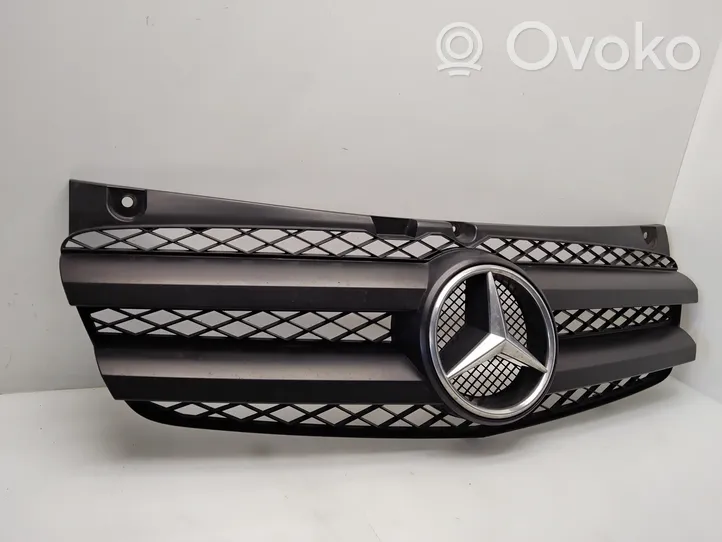 Mercedes-Benz Vito Viano W639 Maskownica / Grill / Atrapa górna chłodnicy A6398880023