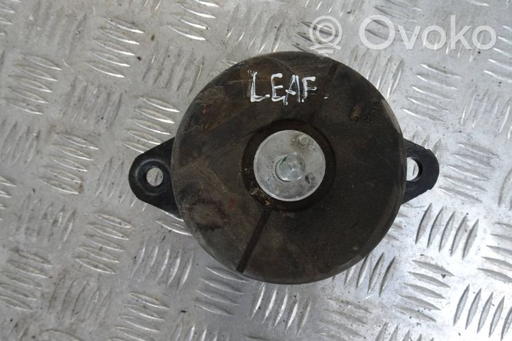 Nissan Leaf II (ZE1) Moottorin kiinnityksen tyhjiöputki 