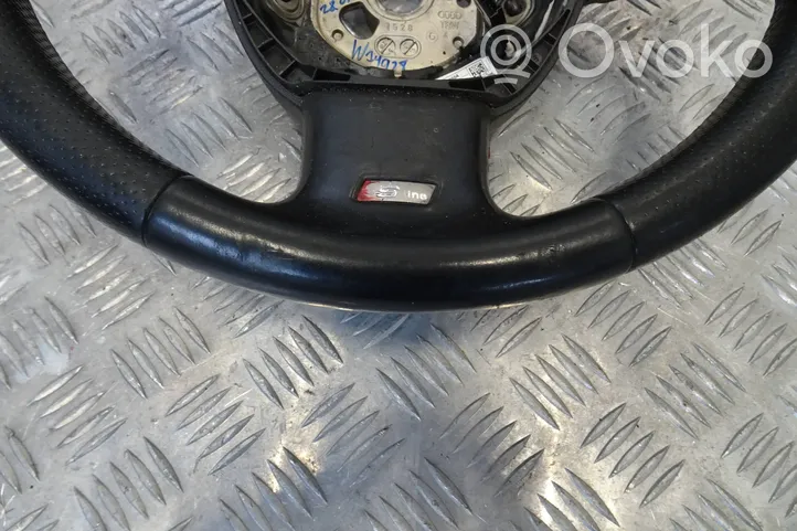 Audi Q7 4L Steering wheel 4F0419091CA