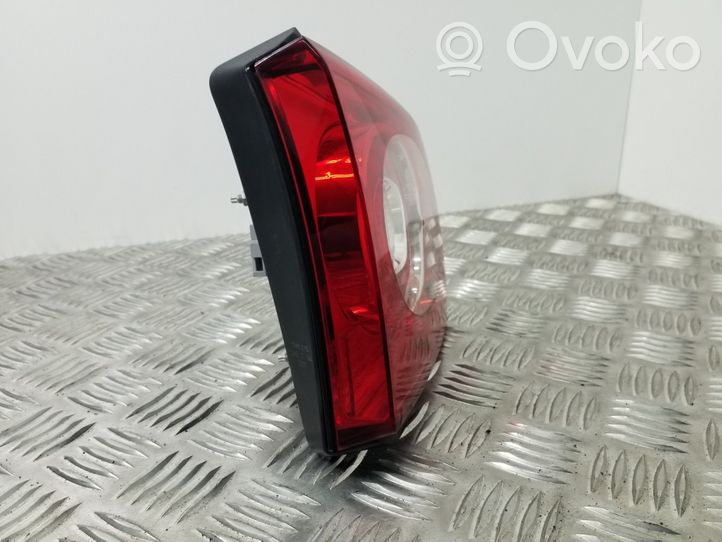 Volkswagen Tiguan Lampy tylnej klapy bagażnika 5N0945093C