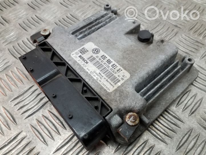 Skoda Superb B6 (3T) Komputer / Sterownik ECU silnika 03G906021QT