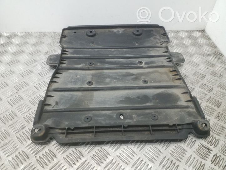 Seat Leon (5F) Kita dugno detalė 5Q0825229C