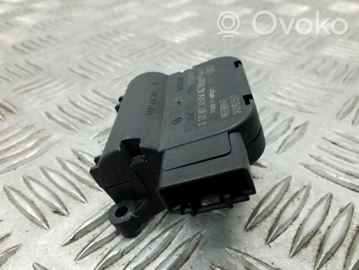 Volkswagen Tiguan Air flap motor/actuator 1K0907511