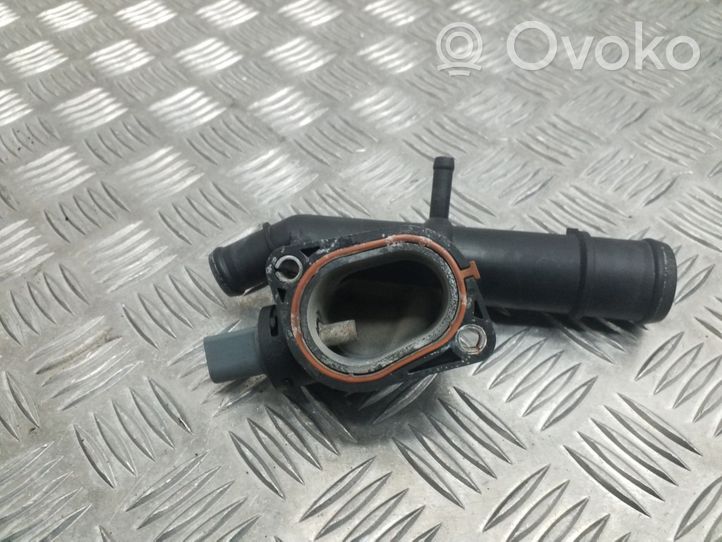 Volkswagen Tiguan Engine coolant pipe/hose 03L121132