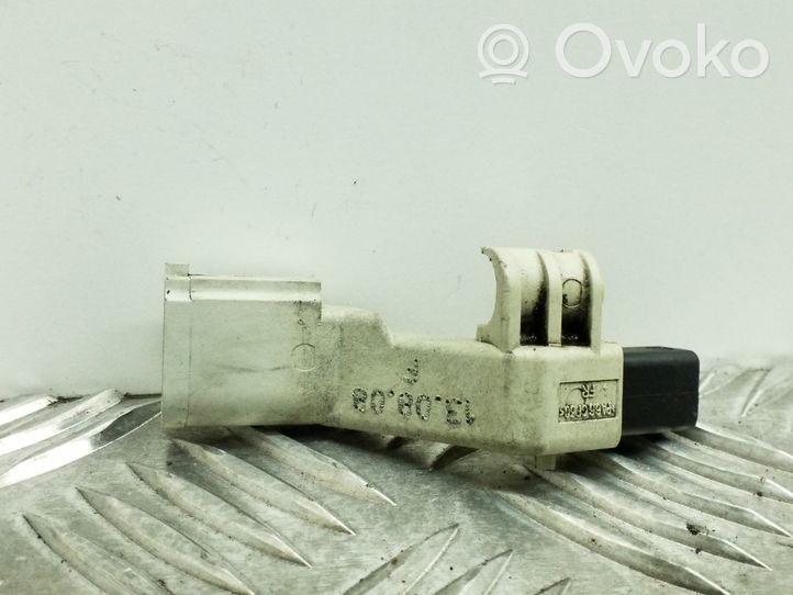 Volkswagen Tiguan Sensore di posizione dell’albero motore 03C906433A