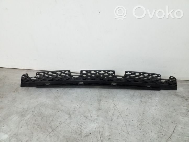 Volkswagen PASSAT B7 Rear bumper mounting bracket 3AE807863