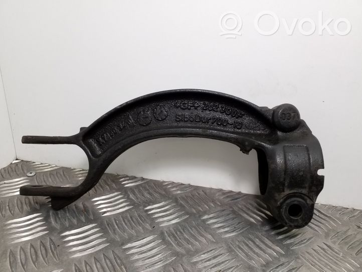 Audi A5 8T 8F Support d'amortisseur inférieur 8K0413K