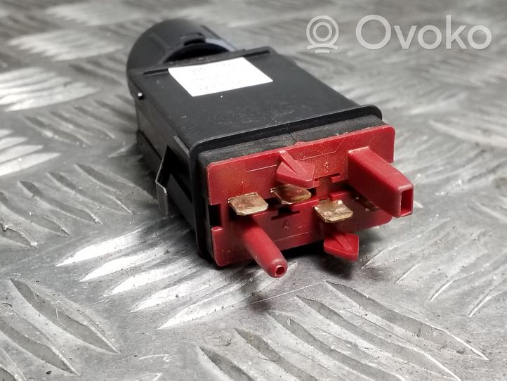 Audi TT Mk1 Przycisk / Włącznik ESP 8N0927134