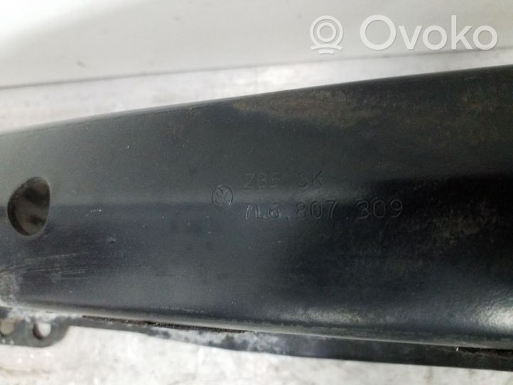 Volkswagen Touareg I Renfort de pare-chocs arrière 7L6807309