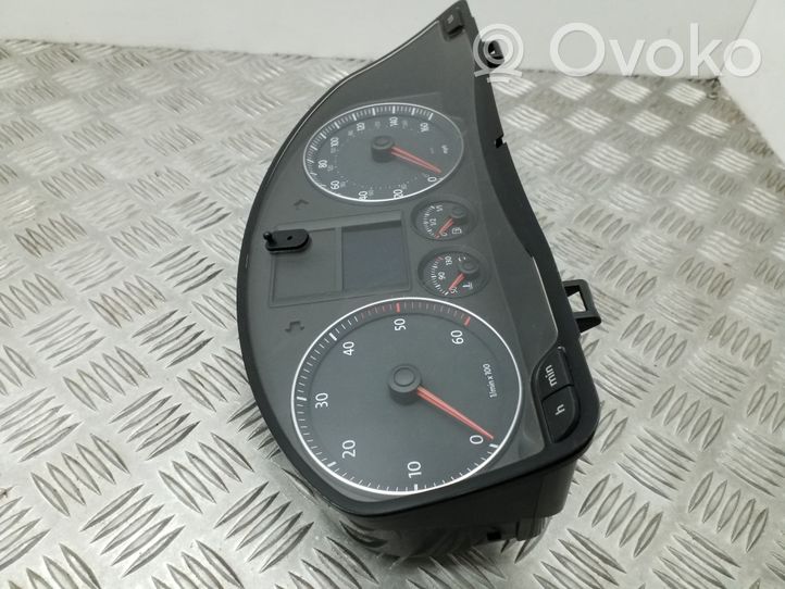 Volkswagen Eos Speedometer (instrument cluster) 1Q0920964A