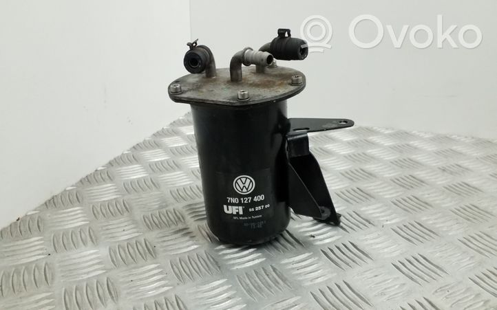 Volkswagen PASSAT B7 Boîtier de filtre à carburant 3AA127399L
