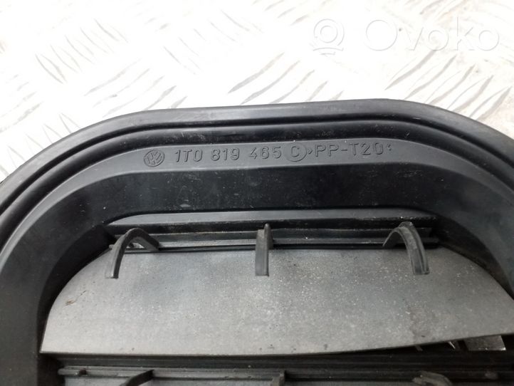 Volkswagen Touran II Quarter panel pressure vent 1T0819465C