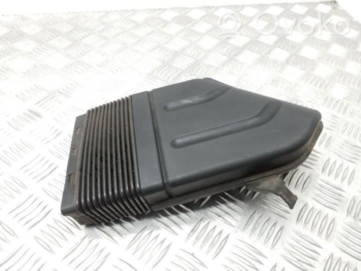 Seat Exeo (3R) Oro paėmimo kanalo detalė (-ės) 8E0129617D