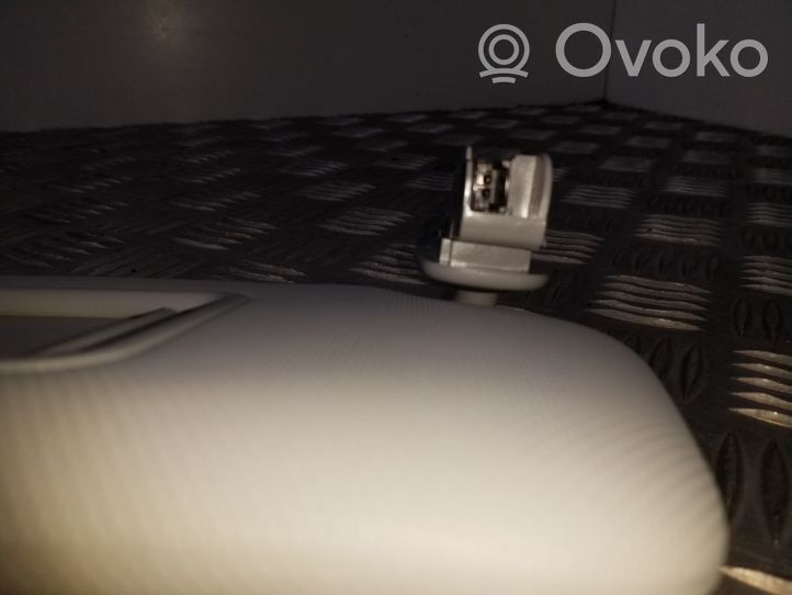 Audi Q3 8U Osłona przeciwsłoneczna szyberdachu 8U0857552