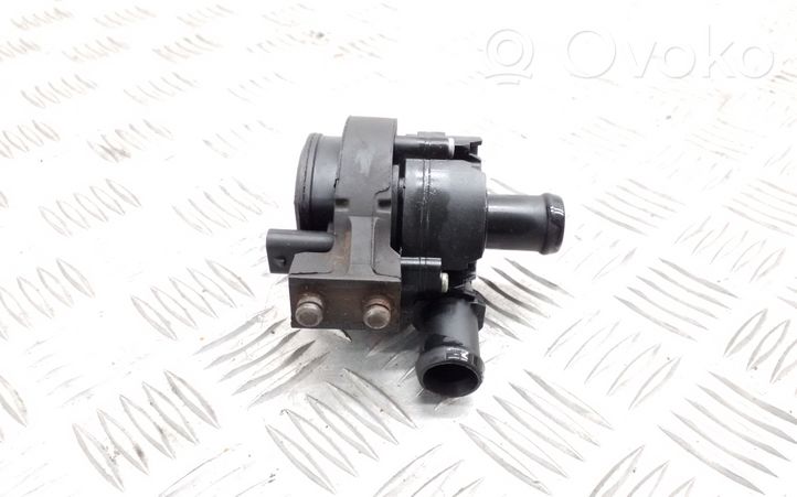 Skoda Fabia Mk3 (NJ) Pompe à eau de liquide de refroidissement 5G0965567