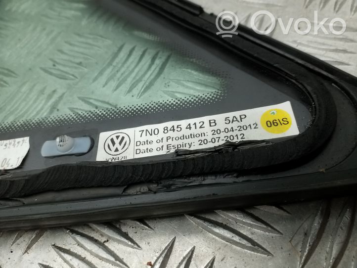 Volkswagen Sharan Finestrino/vetro triangolo anteriore 7N0845412B