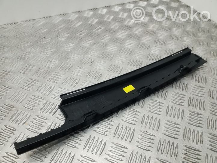 Seat Leon (5F) Rivestimento modanatura del vetro della portiera posteriore 5F4839902E