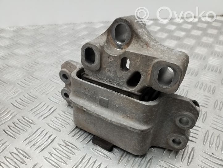 Volkswagen Tiguan Supporto della scatola del cambio 5N0199555