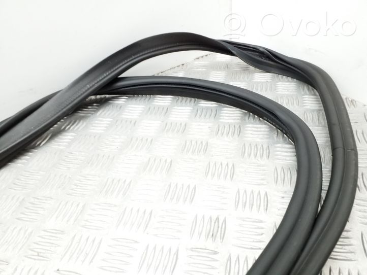 Audi A1 Trunk rubber seal (body) 8X3827705