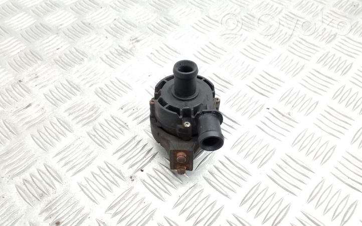 Volkswagen Golf VII Pompe à eau de liquide de refroidissement 5G0965567