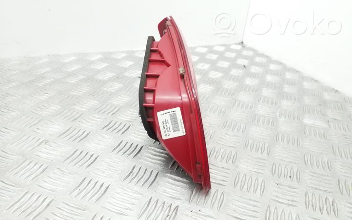 Volkswagen PASSAT B7 Luci posteriori del portellone del bagagliaio 3AF945094L