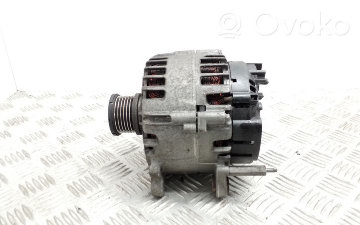 Volkswagen PASSAT B8 Generatore/alternatore 03L903023L