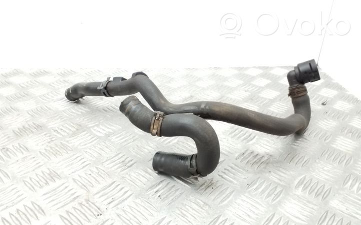 Volkswagen Tiguan Przewód / Wąż chłodnicy 1K0122291H