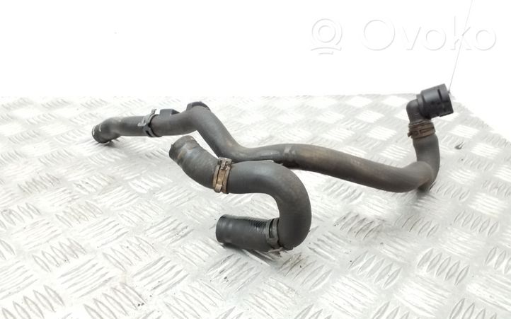 Volkswagen Tiguan Tuyau de liquide de refroidissement moteur 1K0122291H