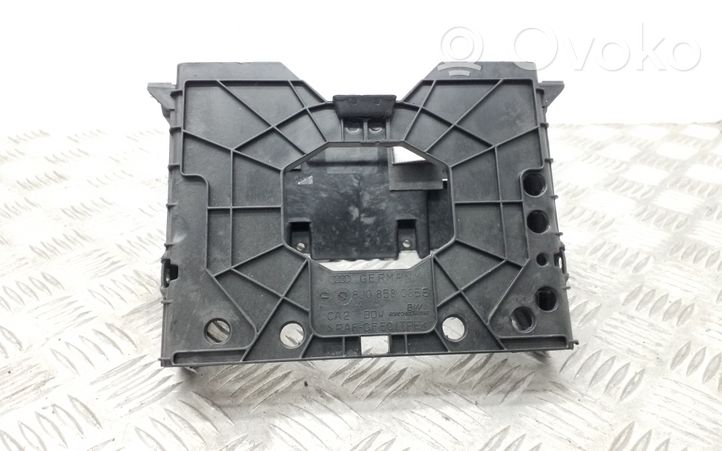 Audi TT TTS Mk2 Otras partes del panel de instrumentos 8J0858005E