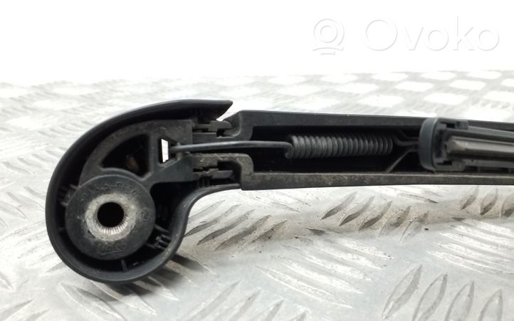 Audi Q3 8U Rear wiper blade arm 8U0955407