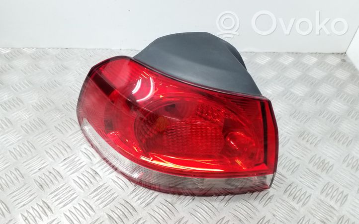 Volkswagen Golf VI Luci posteriori 5K0945095E