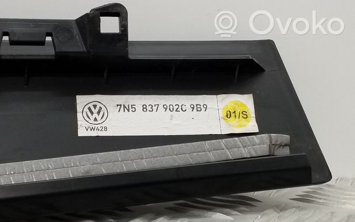 Volkswagen Sharan Listwa / Uszczelka szyby drzwi przednich 7N5837902C