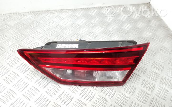 Seat Leon (5F) Luces portón trasero/de freno 5F9945308C