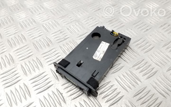 Audi A8 S8 D3 4E Boîte / compartiment de rangement pour tableau de bord 4E0857925A