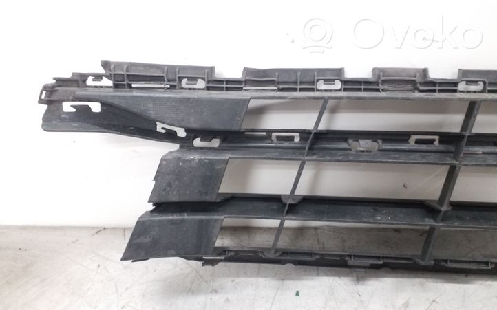 Volkswagen PASSAT B8 Front bumper lower grill 3G0853677