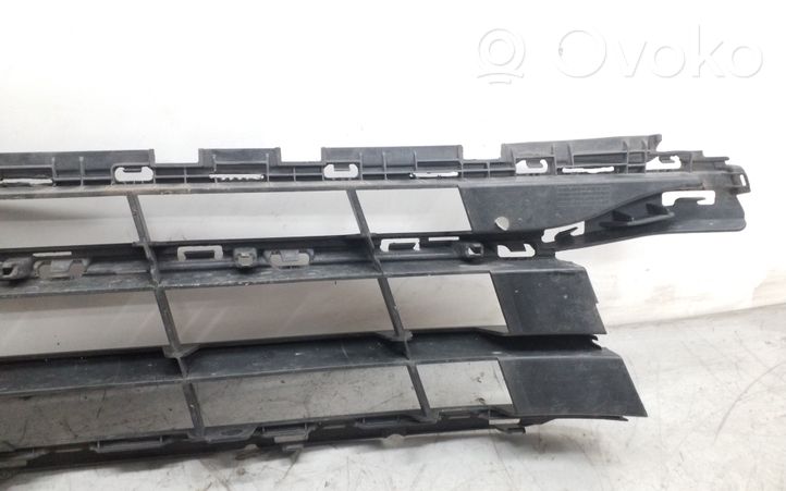 Volkswagen PASSAT B8 Front bumper lower grill 3G0853677