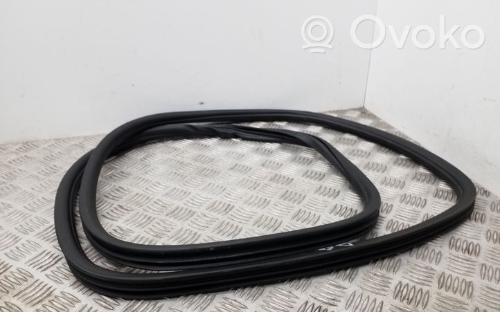 Volkswagen Touareg II Rubber seal rear door 7P0867367D