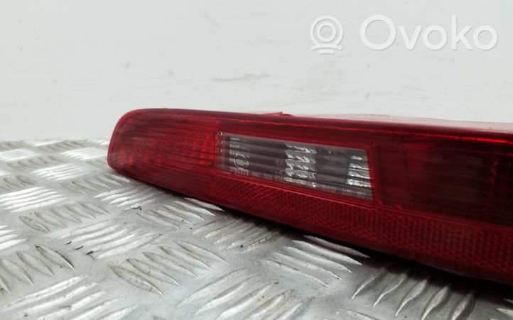 Audi Q3 8U Takapuskurin valo 8U0945096