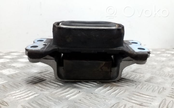 Audi Q3 8U Support de moteur, coussinet 8J0199555