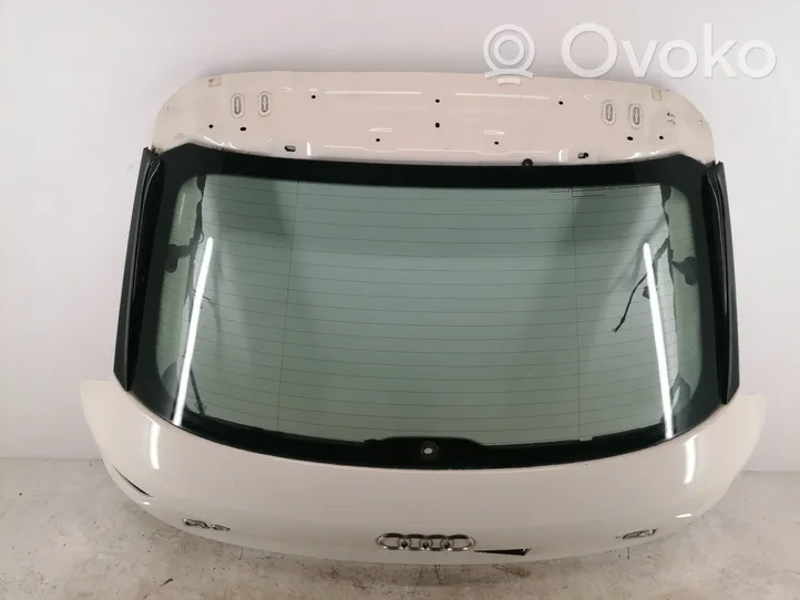 Audi Q3 8U Задняя крышка (багажника) 