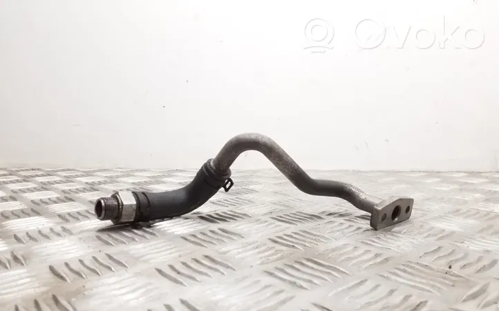 Audi A4 S4 B8 8K Tubo flessibile mandata olio del turbocompressore turbo 03L145736AA