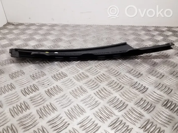 Skoda Superb B8 (3V) Rivestimento modanatura del vetro della portiera anteriore 3V0837902