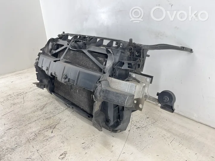 Audi A3 S3 8V Pannello di supporto del radiatore 8V0805588