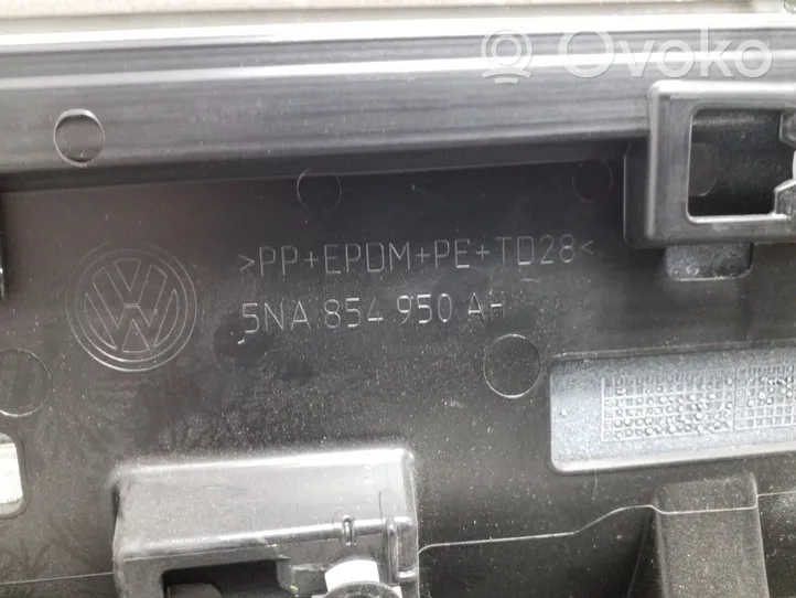 Volkswagen Tiguan Listwa drzwi tylnych 5NA854950AH