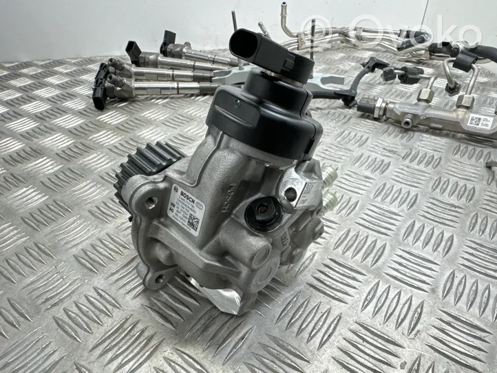 Audi Q5 SQ5 Degvielas iesmidzināšanas sistēmas komplekts 05L130755