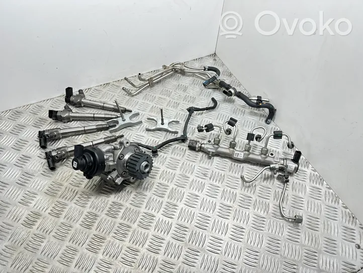Audi Q5 SQ5 Zestaw układu wtrysku paliwa 05L130755