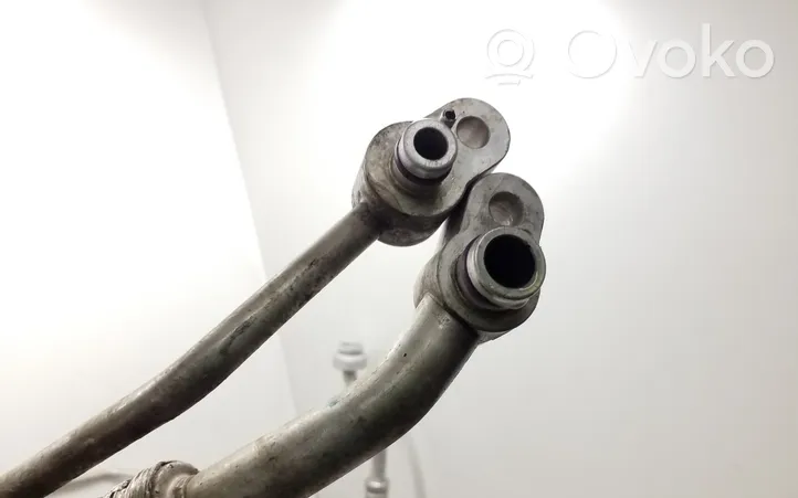 Volkswagen Jetta VI Air conditioning (A/C) pipe/hose 5C0820741C